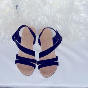 Chinese Laundry Black Strappy Sandals size 7